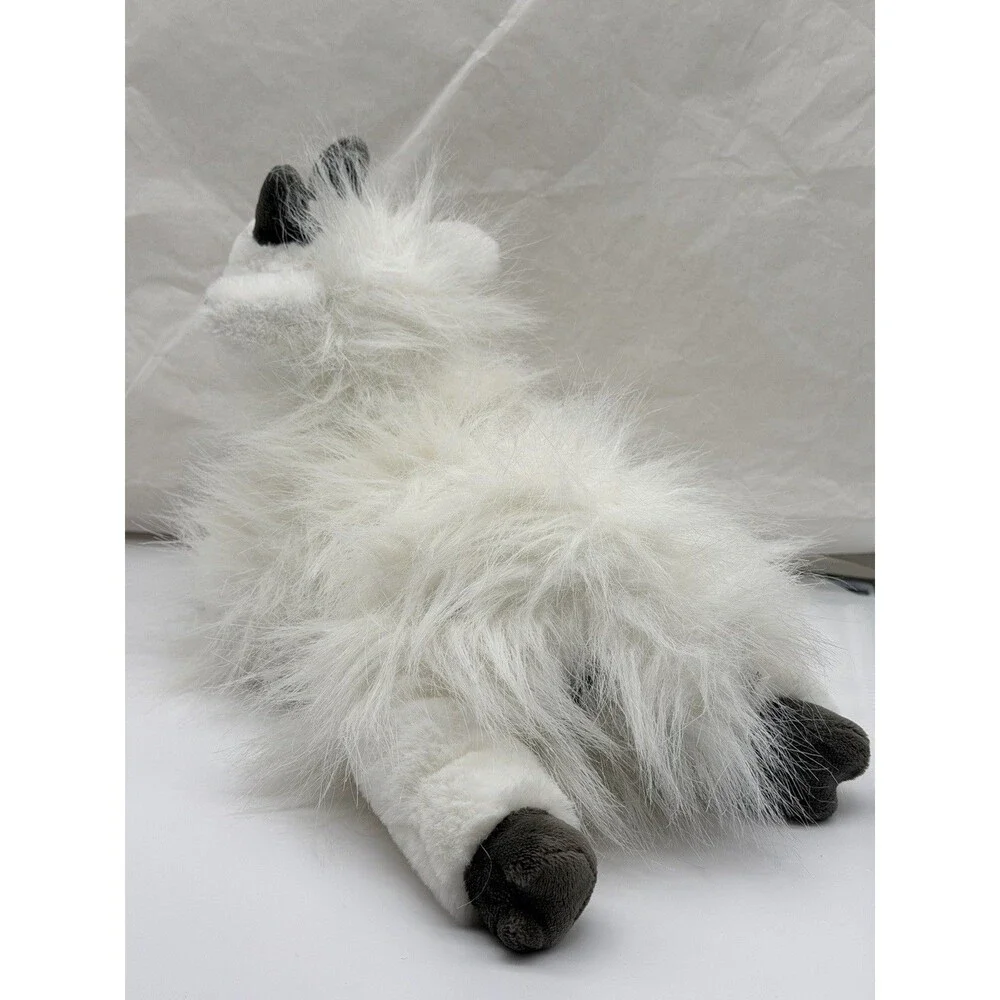 FAO Schwarz White Mountain Billy Goat Soft Furry Plush Animal Laying 13”